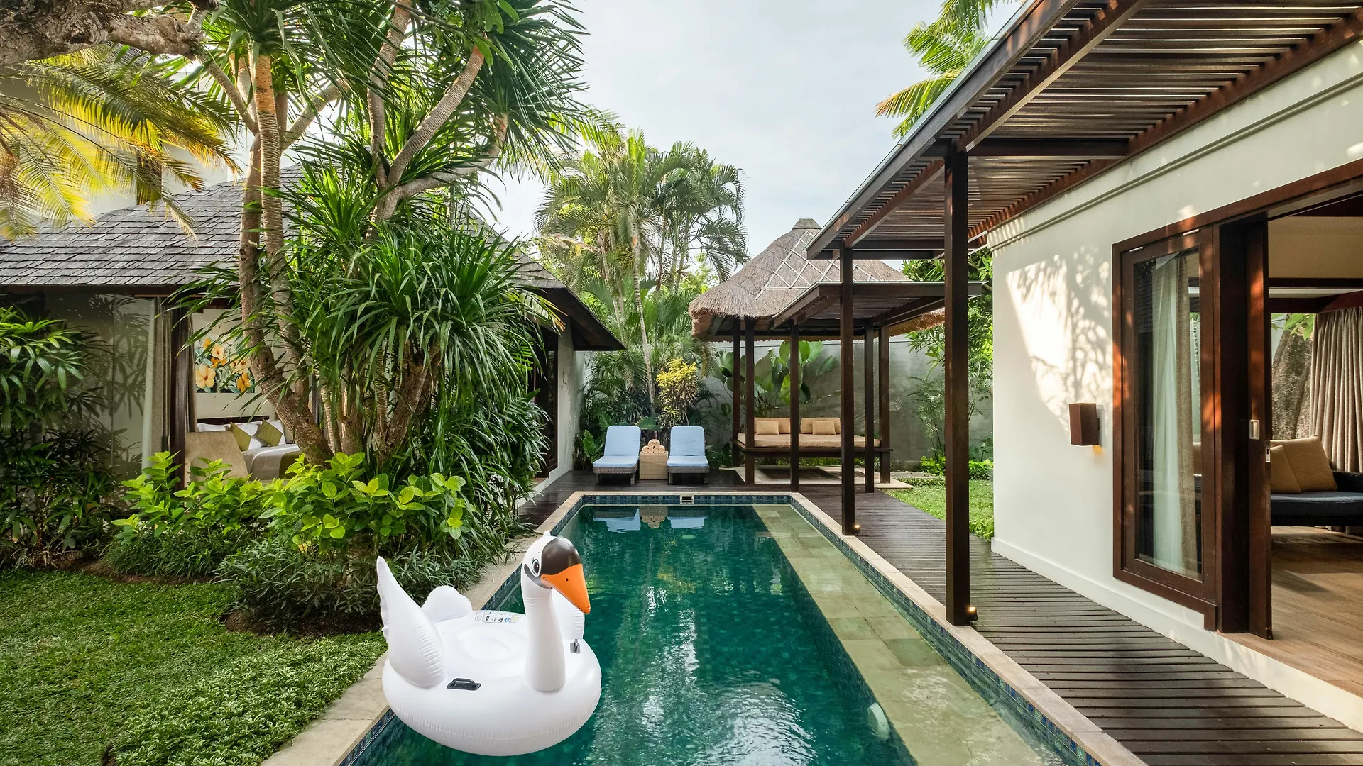 Le Jardin Villas Seminyak contacts